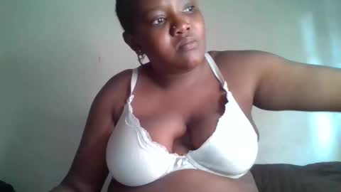 Snapshot of thickianababe chatting on 02-04-25, 10:00 thickianababe online show from 02-04-25, 10:00