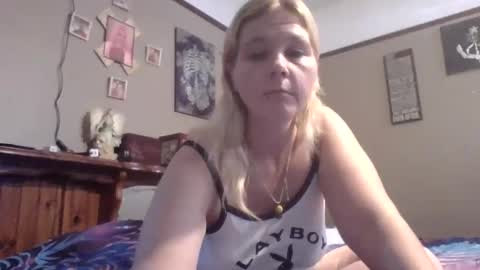 Thickthighs92 online show from 09-28-25, 05:18