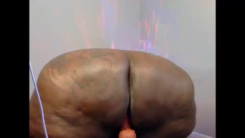 Snapshot of thickumzz41 chatting on 06-02-26, 12:34 Thickumzz41 online show from 06-02-26, 12:34