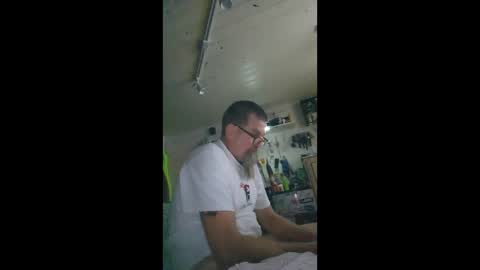 thickwhiteboydick online show from 12-22-25, 07:49