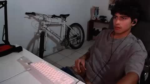 thieves_us online show from 10-21-25, 05:52