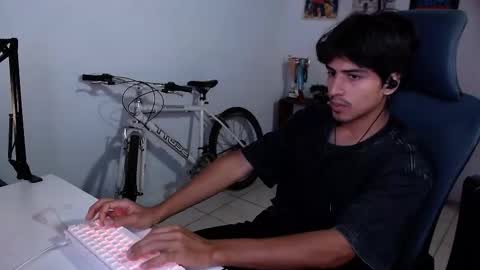 thieves_us online show from 10-28-25, 05:48