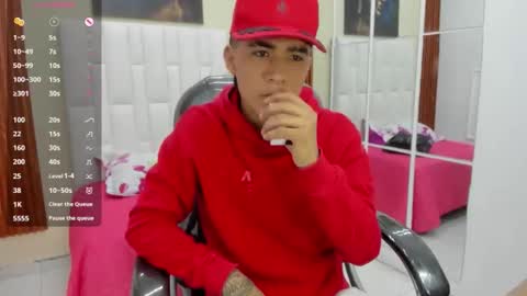 Snapshot of thiiago_collins chatting on 03-18-26, 10:13 THIAGO COLLINS online show from 03-18-26, 10:13