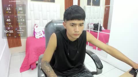 Snapshot of thiiago_collins chatting on 03-29-26, 05:35 THIAGO COLLINS online show from 03-29-26, 05:35