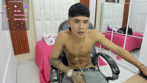 Snapshot of thiiago_collins chatting on 04-04-26, 10:18 THIAGO COLLINS online show from 04-04-26, 10:18