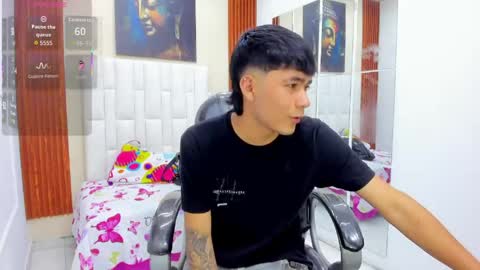Snapshot of thiiago_collins chatting on 05-26-26, 10:17 THIAGO COLLINS online show from 05-26-26, 10:17