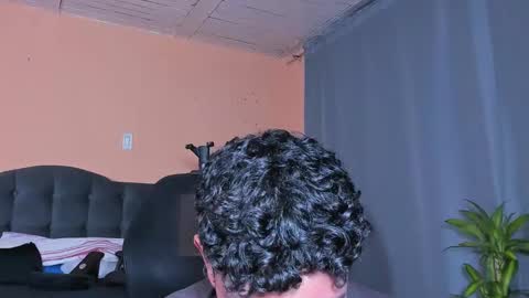 Snapshot of thiiago_tay chatting on 01-12-25, 12:07 Thiiago online show from 01-12-25, 12:07