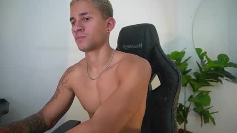 thin_tommy11 online show from 03-02-26, 05:42