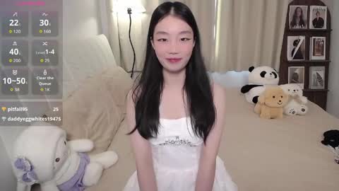 Snapshot of thisgirl__ chatting on 05-11-26, 01:33 kk online show from 05-11-26, 01:33