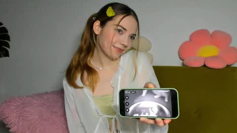 Snapshot of thisisamelia chatting on 12-01-24, 04:29 Amelia shows on mondays fridays and sundays if anything changes im giving updates on my fansly online show from 12-01-24, 04:29