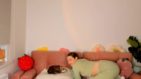 Snapshot of thisisamelia chatting on 02-28-25, 04:31 Amelia shows on mondays fridays and sundays if anything changes im giving updates on my fansly online show from 02-28-25, 04:31