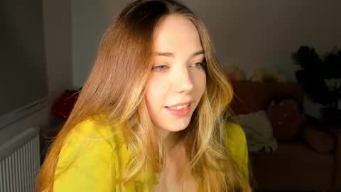 Snapshot of thisisamelia chatting on 03-03-25, 03:20 Amelia shows on mondays fridays and sundays if anything changes im giving updates on my fansly online show from 03-03-25, 03:20