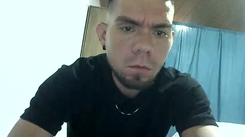 Snapshot of thomas2wood chatting on 04-09-26, 01:38 Thomas2Wood online show from 04-09-26, 01:38
