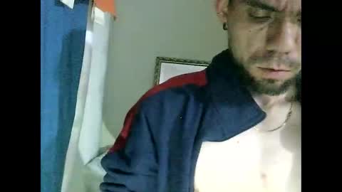 Snapshot of thomas2wood chatting on 05-15-26, 12:28 Thomas2Wood online show from 05-15-26, 12:28
