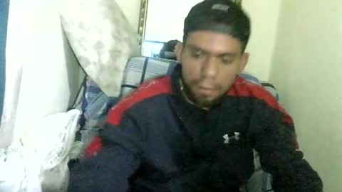 Snapshot of thomas2wood chatting on 05-17-26, 12:19 Thomas2Wood online show from 05-17-26, 12:19