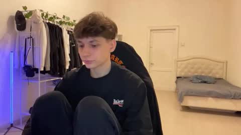 Thomas Hill online show from 12-01-25, 09:09