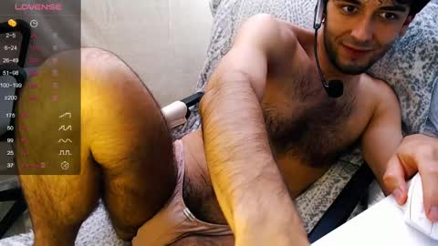 Snapshot of thomas_blackfield chatting on 05-19-26, 12:49 Thomas online show from 05-19-26, 12:49