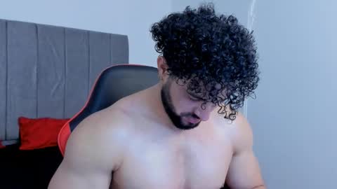 Thomas Brandon online show from 01-06-26, 04:05