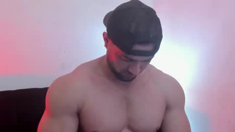 Snapshot of thomas_brandon chatting on 05-08-26, 10:20 Thomas Brandon online show from 05-08-26, 10:20