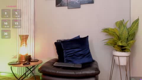 Snapshot of thomas_eliotts chatting on 12-29-24, 07:43 Thomas Eliott   independent model online show from 12-29-24, 07:43