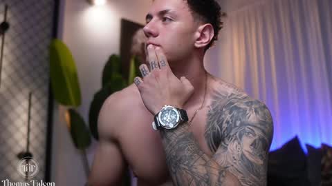 Thomas Falcon online show from 01-08-25, 01:21