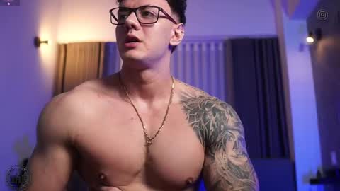 Thomas Falcon online show from 10-03-25, 01:13