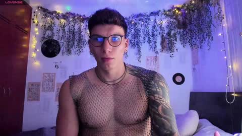 Snapshot of thomas_fuckboy chatting on 01-27-25, 08:51 Thomas Grey online show from 01-27-25, 08:51