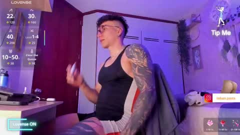 Snapshot of thomas_fuckboy chatting on 09-18-25, 11:01 Thomas Grey online show from 09-18-25, 11:01