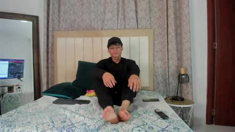 thomas_millers online show from 04-08-26, 01:16