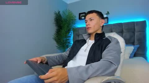 Thomas online show from 03-02-26, 01:18