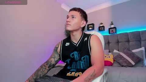 Thomas online show from 04-30-26, 01:28