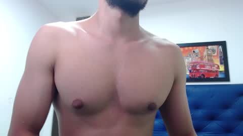 Snapshot of thomas_neuman chatting on 01-21-25, 08:32 Thomas online show from 01-21-25, 08:32