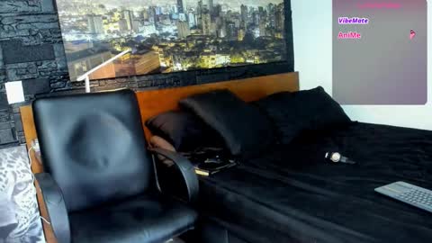 thomas Santtos online show from 01-17-25, 01:13