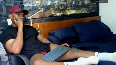 thomas Santtos online show from 02-18-25, 01:11