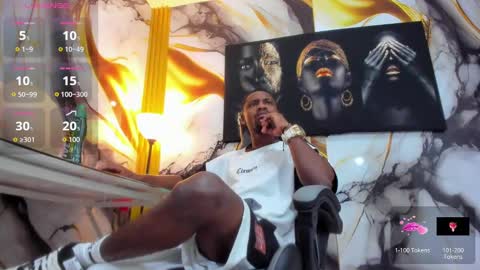 Thomas online show from 10-17-25, 03:31