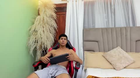 Thomas Valkov online show from 04-21-26, 11:27