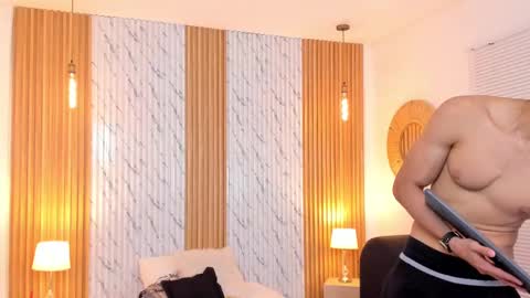 Thomas online show from 02-19-25, 08:52