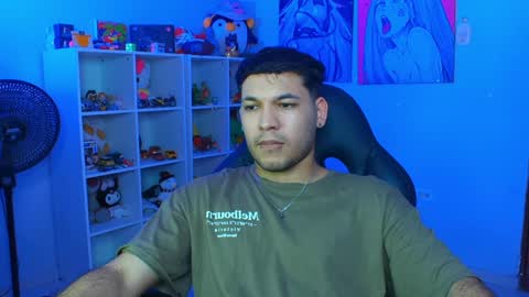 Snapshot of thomascollins__ chatting on 01-05-25, 07:07 Thomas online show from 01-05-25, 07:07