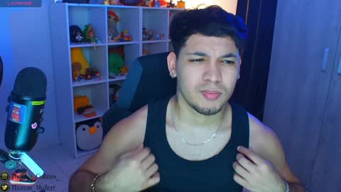 Snapshot of thomascollins__ chatting on 01-24-25, 08:02 Thomas online show from 01-24-25, 08:02