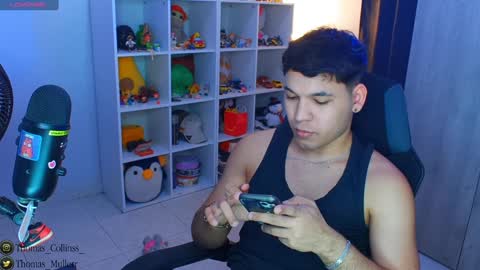 Snapshot of thomascollins__ chatting on 02-01-25, 07:47 Thomas online show from 02-01-25, 07:47