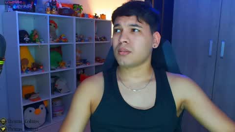 Snapshot of thomascollins__ chatting on 02-09-25, 08:11 Thomas online show from 02-09-25, 08:11