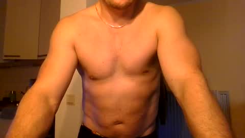 Snapshot of thomasonnl chatting on 02-23-25, 03:51 thomasonnl online show from 02-23-25, 03:51