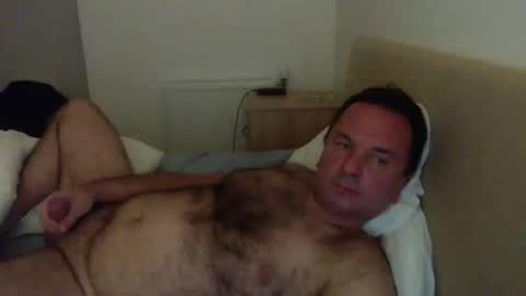 Snapshot of thomaspol chatting on 09-08-25, 10:31 Tom online show from 09-08-25, 10:31