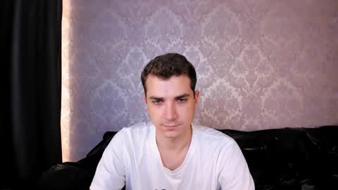 Snapshot of thomassmity chatting on 12-04-25, 07:44 Thomas online show from 12-04-25, 07:44