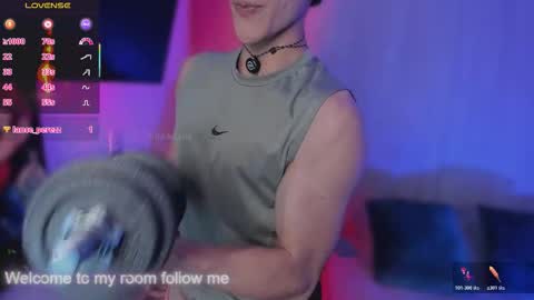 Snapshot of thomklein chatting on 11-10-25, 06:51 Thom Klein online show from 11-10-25, 06:51