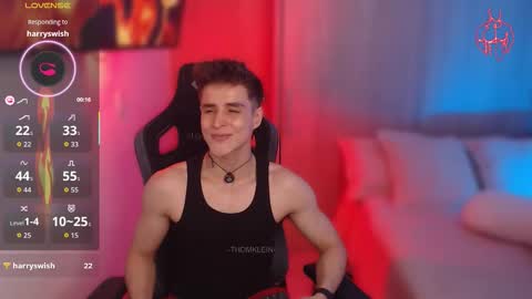 Snapshot of thomklein chatting on 02-12-26, 07:20 Thom Klein online show from 02-12-26, 07:20