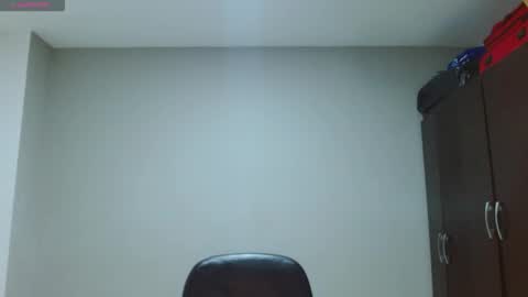 Snapshot of thompson_ari chatting on 12-18-25, 05:24 thompson ari online show from 12-18-25, 05:24