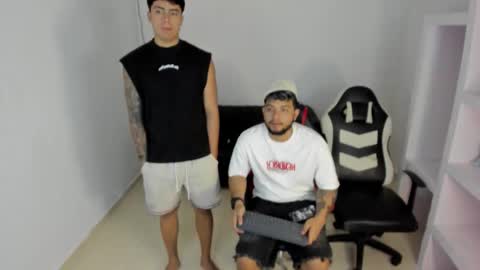 Snapshot of thomson_hot01 chatting on 02-26-26, 05:50 thomson_hot01 online show from 02-26-26, 05:50