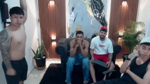 thomson_hot01 online show from 05-08-26, 05:35