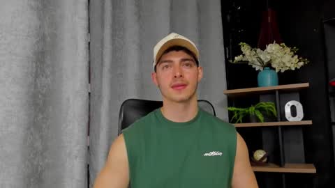 Snapshot of thomylov chatting on 02-10-25, 11:13 thomylov online show from 02-10-25, 11:13